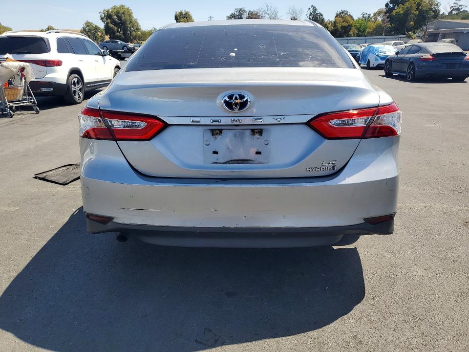 Aukcja sprzedaży 2018 Toyota Camry, vin: 4T1B31HK0JU504114, numer aukcji: 63911016