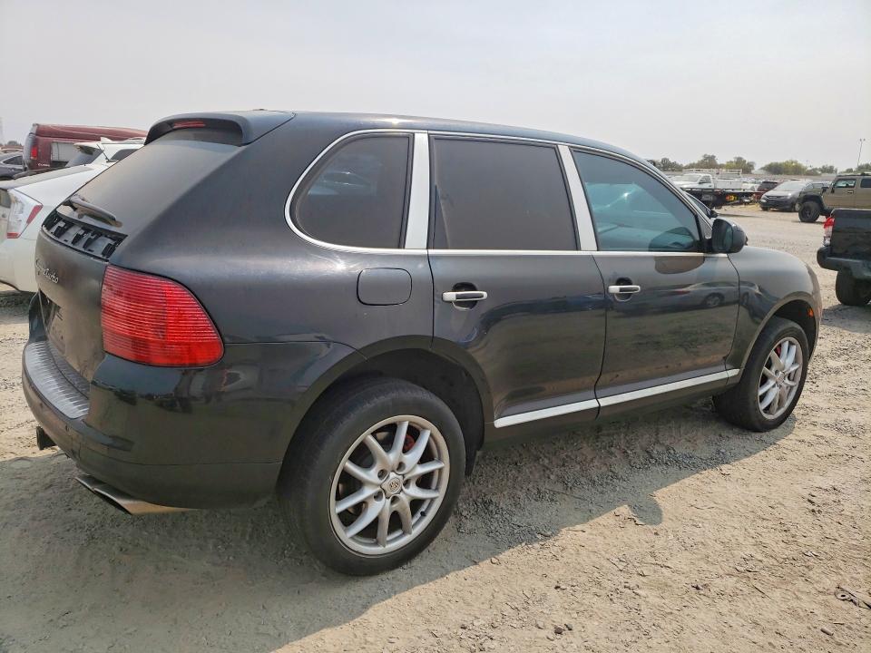 2004 Porsche Cayenne მანქანა იყიდება აუქციონზე, vin: WP1AC29P14LA90138, აუქციონის ნომერი: 67399186