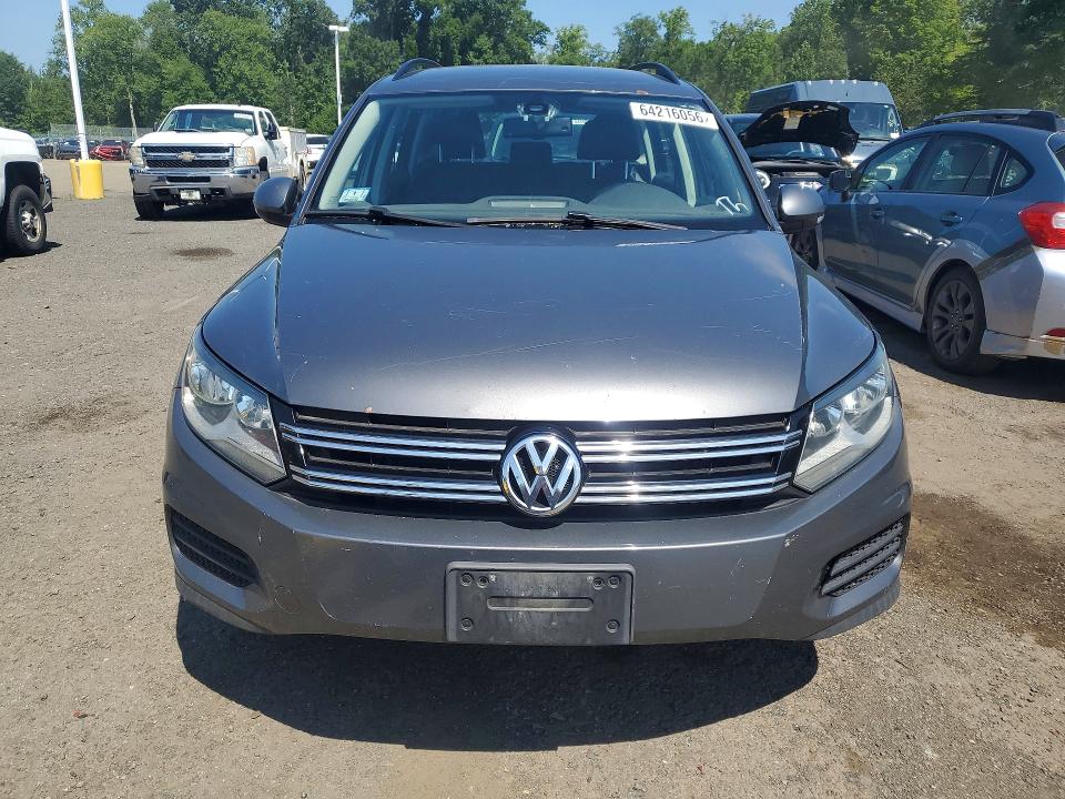 2016 Volkswagen Tiguan მანქანა იყიდება აუქციონზე, vin: WVGBV7AX1GW580182, აუქციონის ნომერი: 64216056