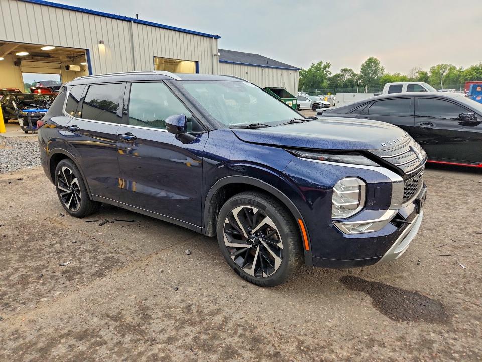 Продаж на аукціоні авто 2022 Mitsubishi Outlander, vin: JA4J4VA83NZ006642, номер лоту: 64011716
