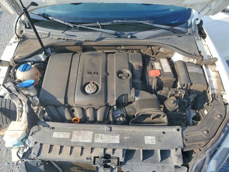 64552456 :رقم المزاد ، 1VWBH7A39DC128676 vin ، 2013 Volkswagen Passat مزاد بيع