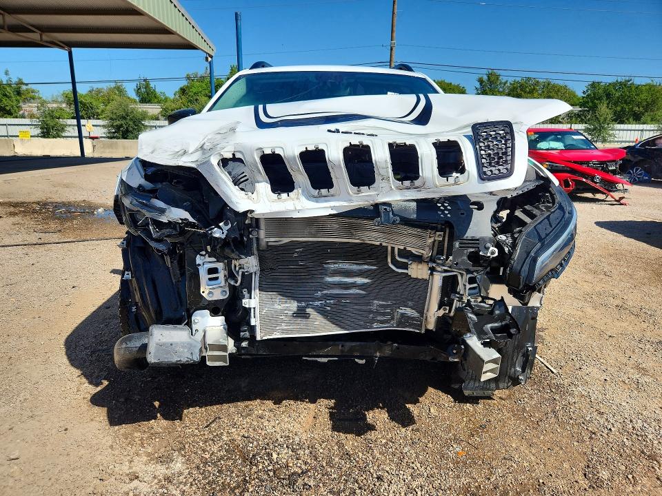 64690426 :رقم المزاد ، 1C4PJMCX4ND547350 vin ، 2022 Jeep Cherokee مزاد بيع
