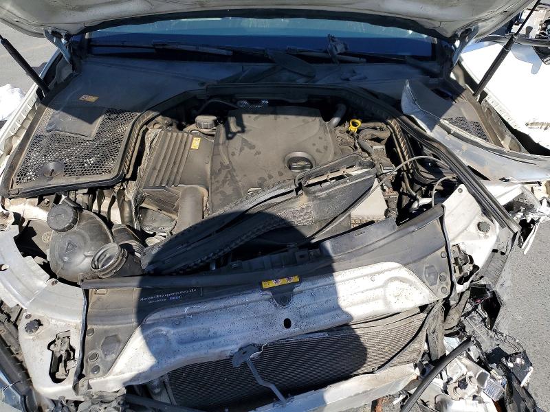 63796686 :رقم المزاد ، 55SWF4JB6GU130763 vin ، 2016 Mercedes-benz C مزاد بيع