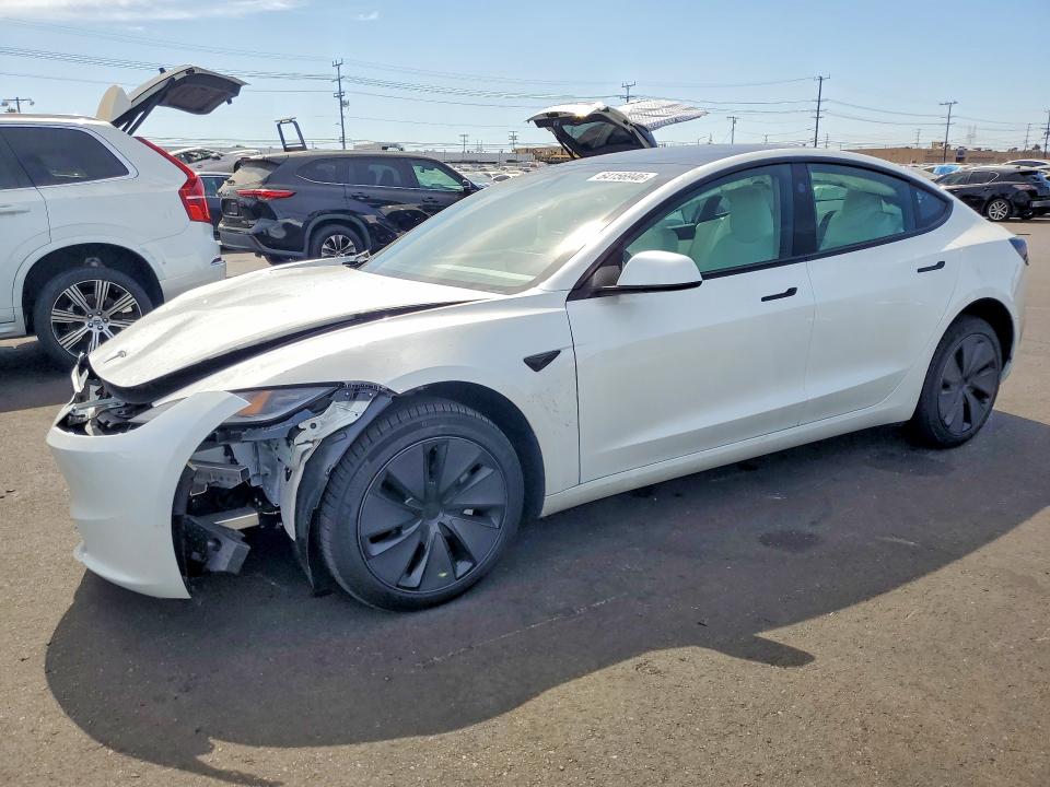 2026 Tesla Model 3 მანქანა იყიდება აუქციონზე, vin: 5YJ3E1EA2TF121141, აუქციონის ნომერი: 64156946