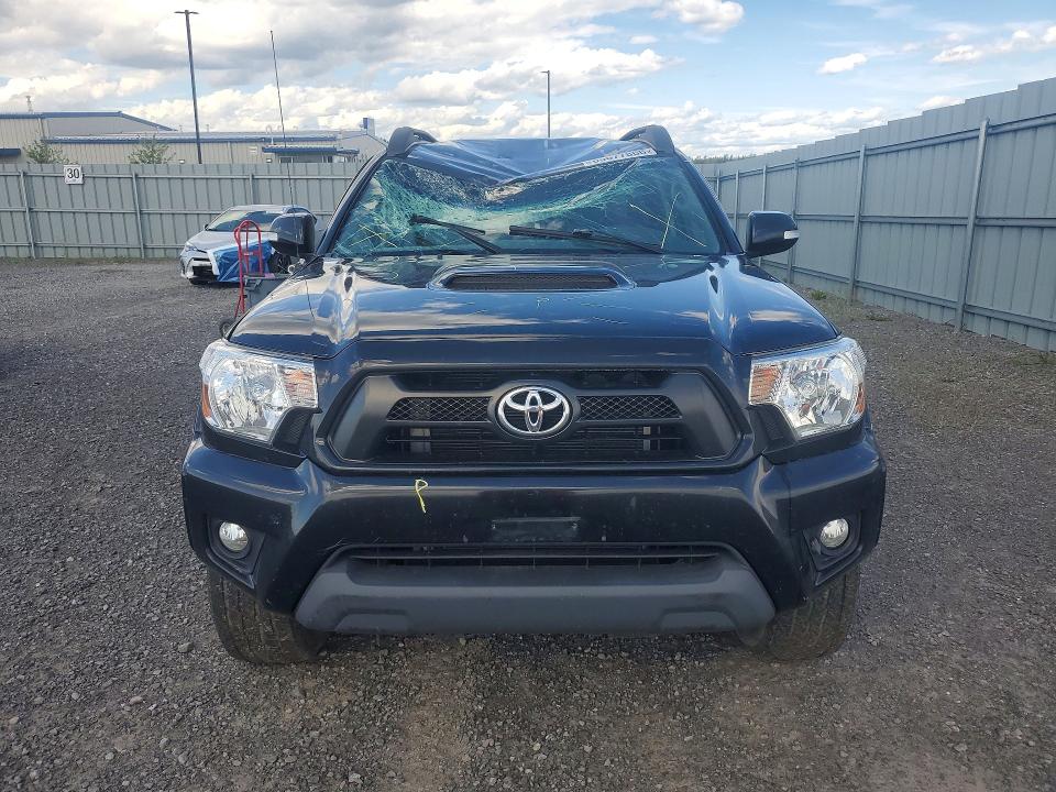 65677866 :رقم المزاد ، 5TFLU4EN6FX132242 vin ، 2015 Toyota Tacoma مزاد بيع