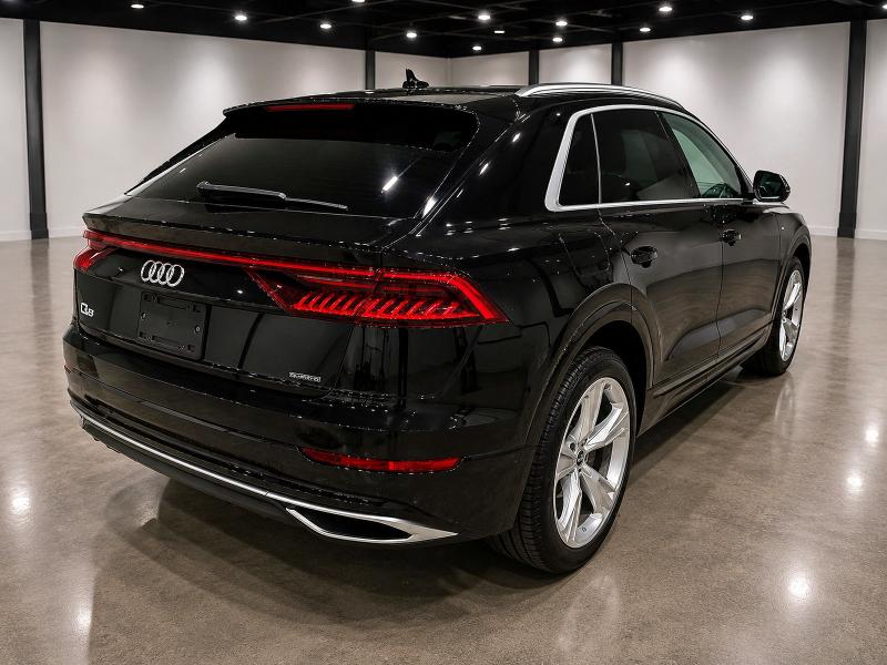 66658416 :رقم المزاد ، WA1BVAF14MD006957 vin ، 2021 Audi Q8 مزاد بيع