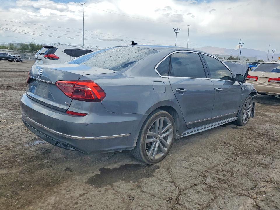 Продажа на аукционе авто 2017 Volkswagen Passat, vin: 1VWDT7A3XHC074480, номер лота: 64767996