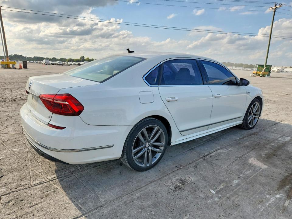 Продажа на аукционе авто 2017 Volkswagen Passat, vin: 1VWDT7A3XHC008947, номер лота: 65515156