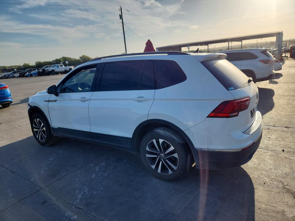 2022 Volkswagen Tiguan მანქანა იყიდება აუქციონზე, vin: 3VV1B7AX8NM143576, აუქციონის ნომერი: 66205456