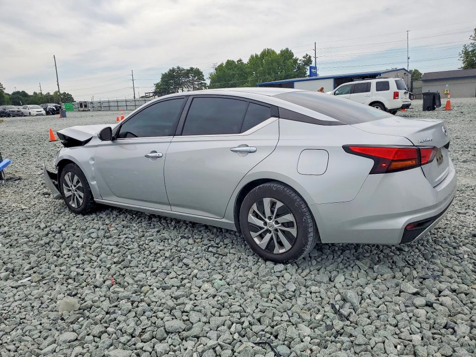 64577986 :رقم المزاد ، 1N4BL4BVXMN389910 vin ، 2021 Nissan Altima مزاد بيع