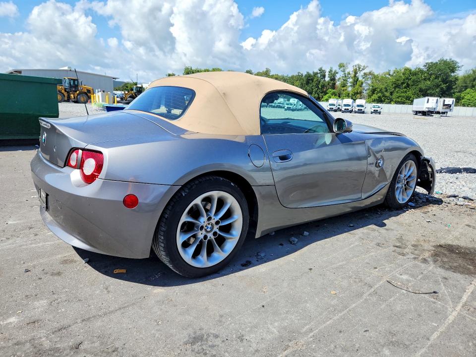 2005 Bmw Z4 მანქანა იყიდება აუქციონზე, vin: 4USBT33515LS58679, აუქციონის ნომერი: 66979226