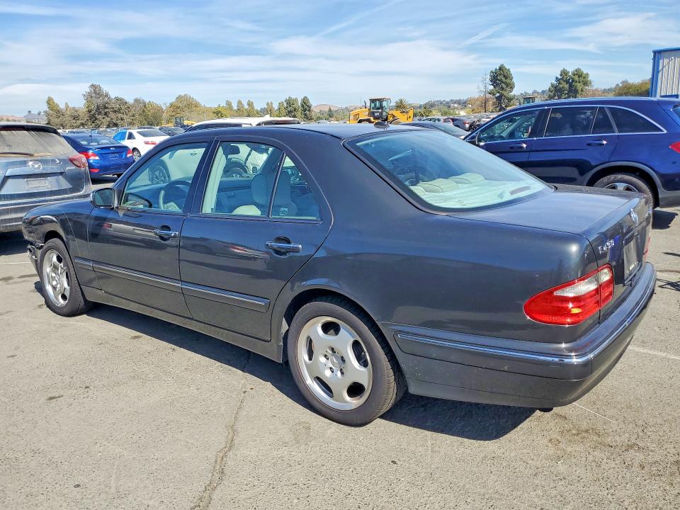 2001 Mercedes-benz E მანქანა იყიდება აუქციონზე, vin: WDBJF83J01X061328, აუქციონის ნომერი: 65051876