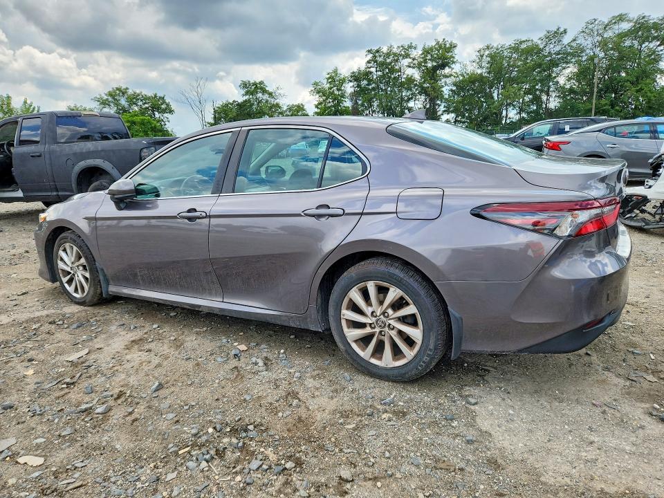 65080246 :رقم المزاد ، 4T1C11BKXPU094255 vin ، 2023 Toyota Camry مزاد بيع