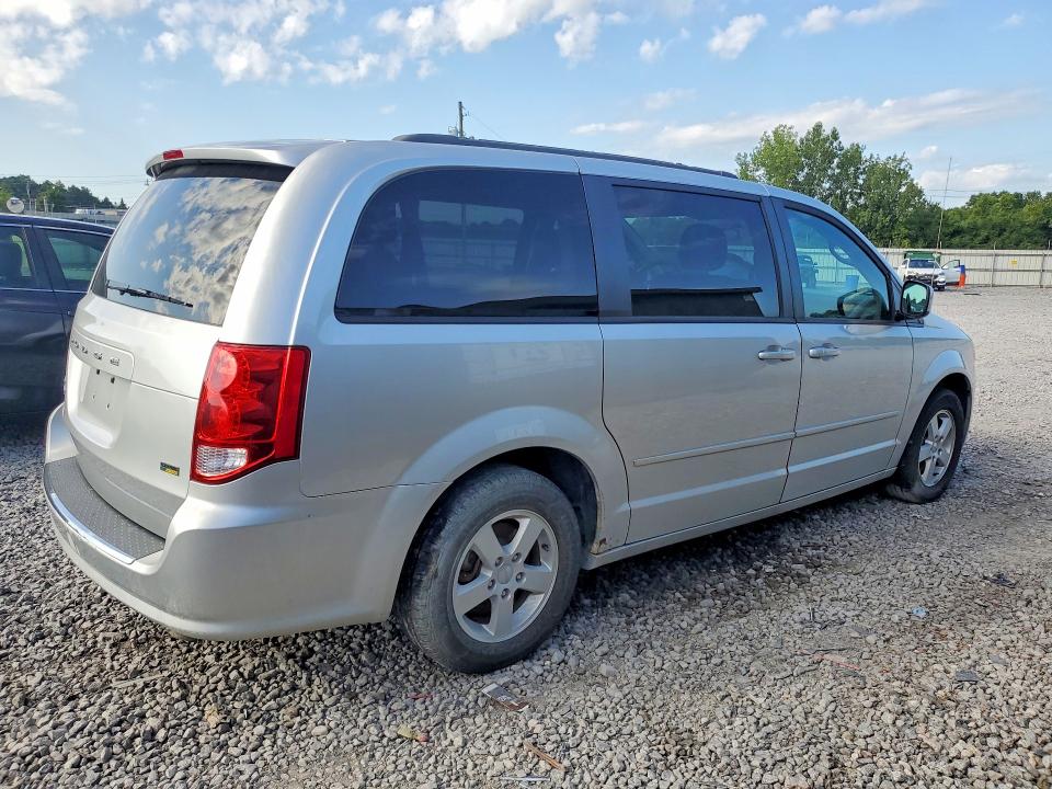 64701526 :رقم المزاد ، 2D4RN3DG6BR728645 vin ، 2011 Dodge Grand Caravan مزاد بيع