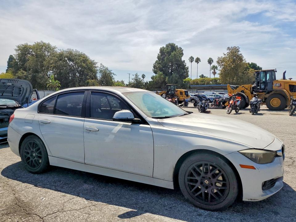 Продаж на аукціоні авто 2012 Bmw 328, vin: WBA3C1C51CF431737, номер лоту: 66121016