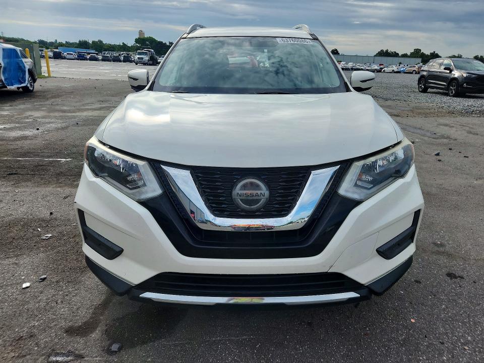 63760086 :رقم المزاد ، JN8AT2MT9JW455704 vin ، 2018 Nissan Rogue مزاد بيع