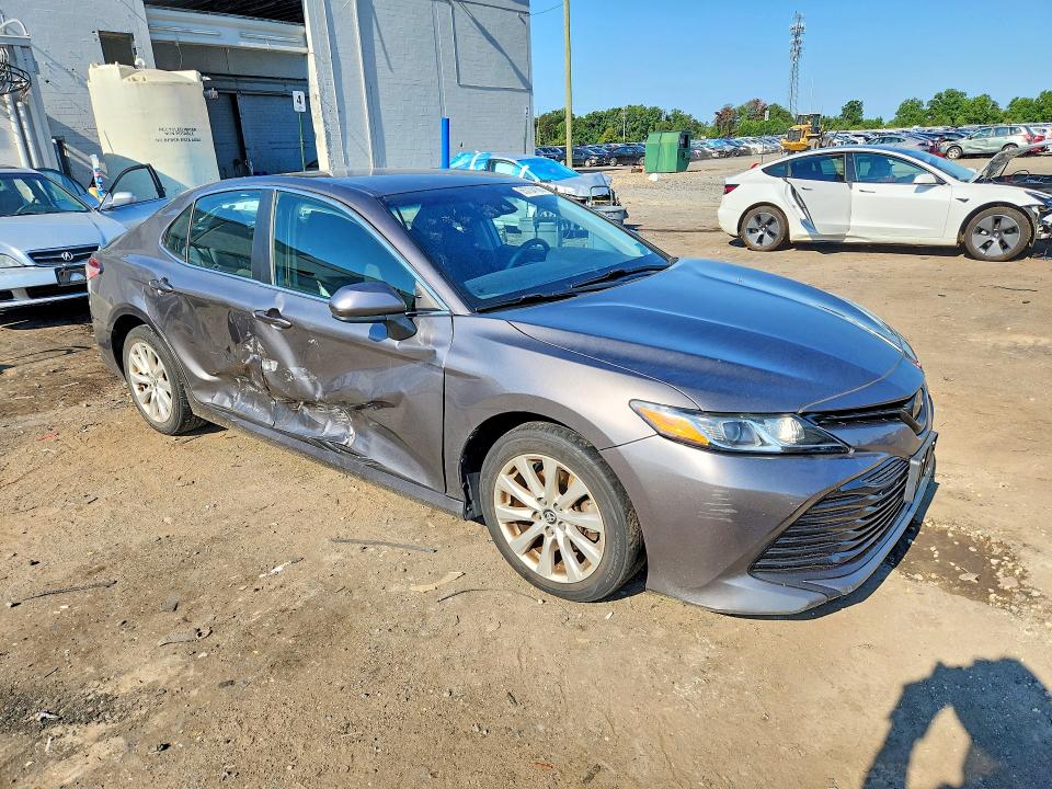 Aukcja sprzedaży 2018 Toyota Camry, vin: 4T1B11HK5JU518399, numer aukcji: 65734166