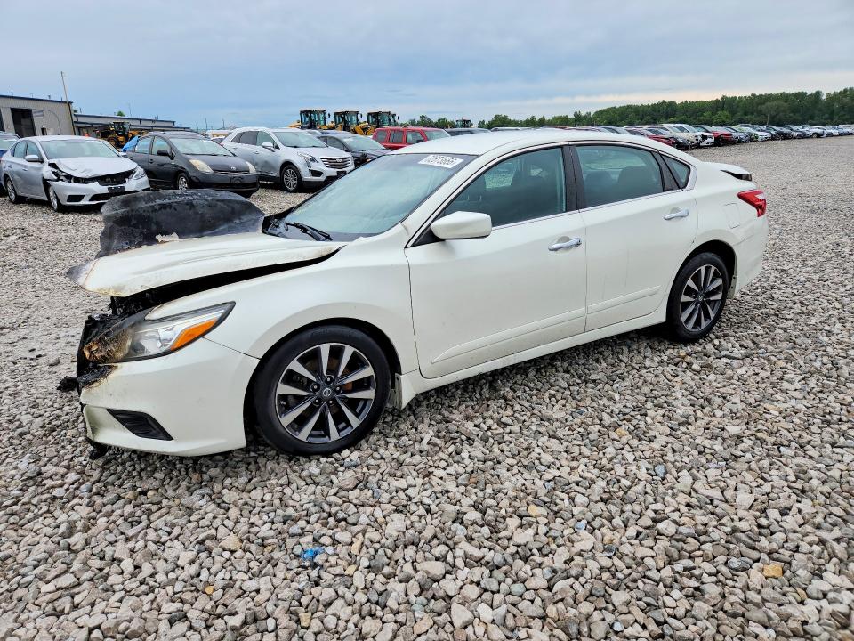 2016 Nissan Altima მანქანა იყიდება აუქციონზე, vin: 1N4AL3AP0GC261958, აუქციონის ნომერი: 62673666