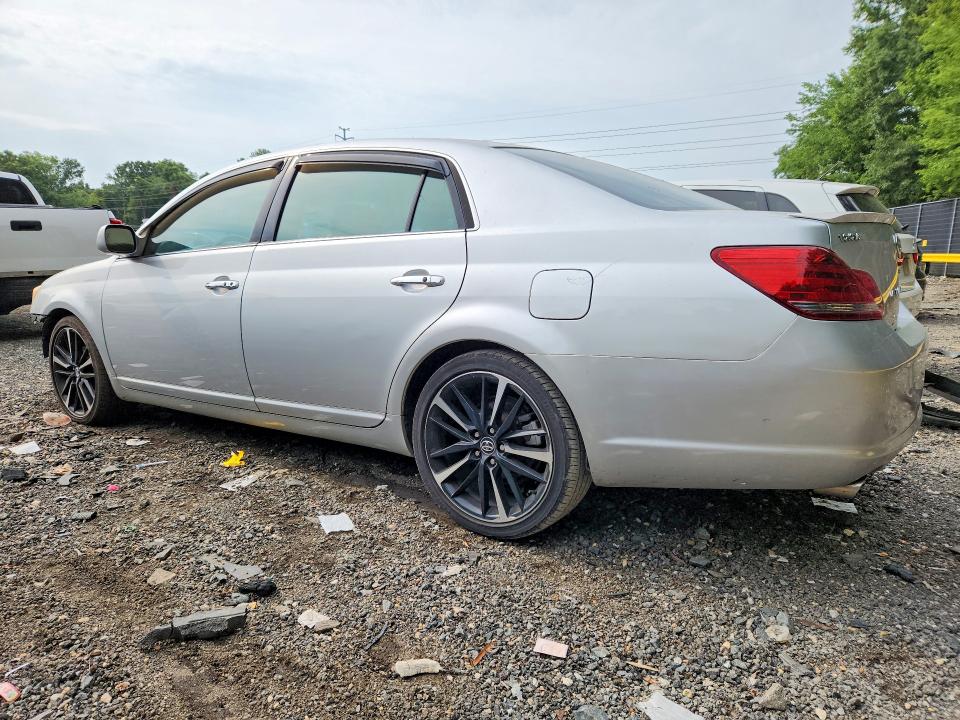 65632566 :رقم المزاد ، 4T1BK36B58U265672 vin ، 2008 Toyota Avalon مزاد بيع