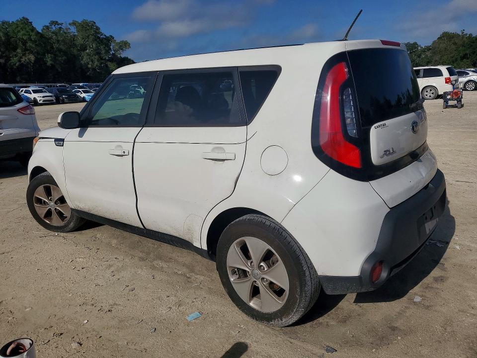 63931506 :رقم المزاد ، KNDJN2A25F7805901 vin ، 2015 Kia Soul مزاد بيع