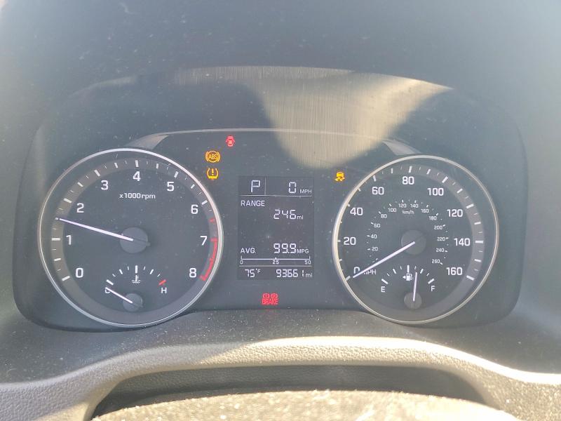 2017 Hyundai Elantra მანქანა იყიდება აუქციონზე, vin: 5NPD84LF4HH194547, აუქციონის ნომერი: 66168536