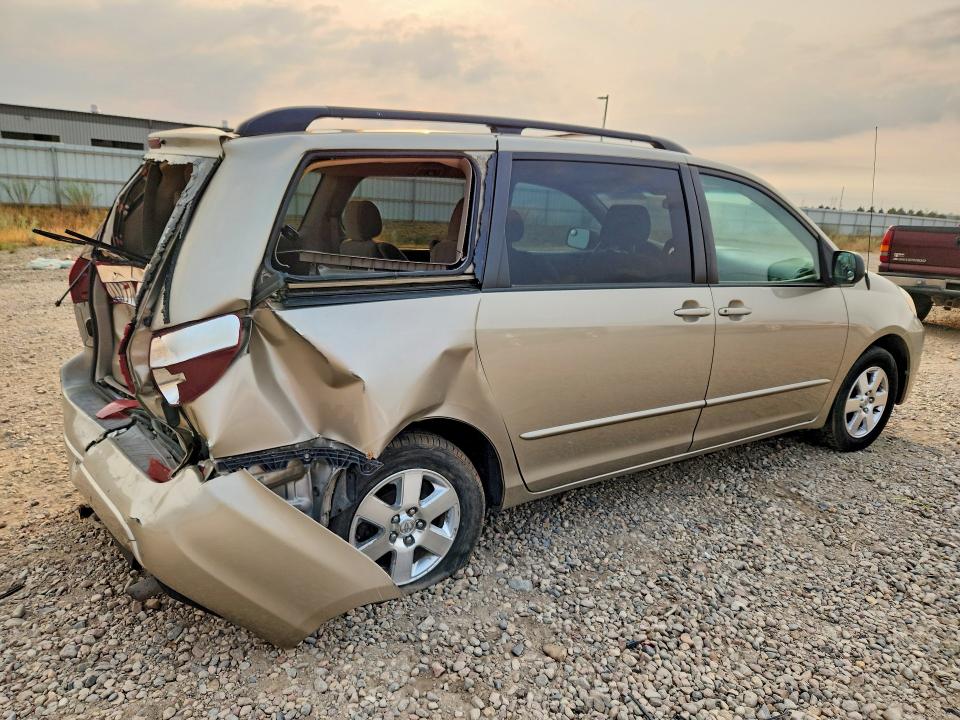 2005 Toyota Sienna მანქანა იყიდება აუქციონზე, vin: 5TDZA23C25S258899, აუქციონის ნომერი: 64440666