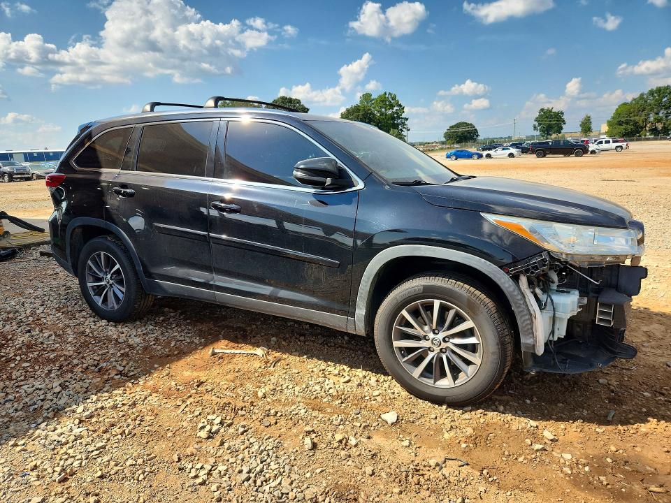 Aukcja sprzedaży 2019 Toyota Highlander, vin: 5TDKZRFH9KS318327, numer aukcji: 66719346