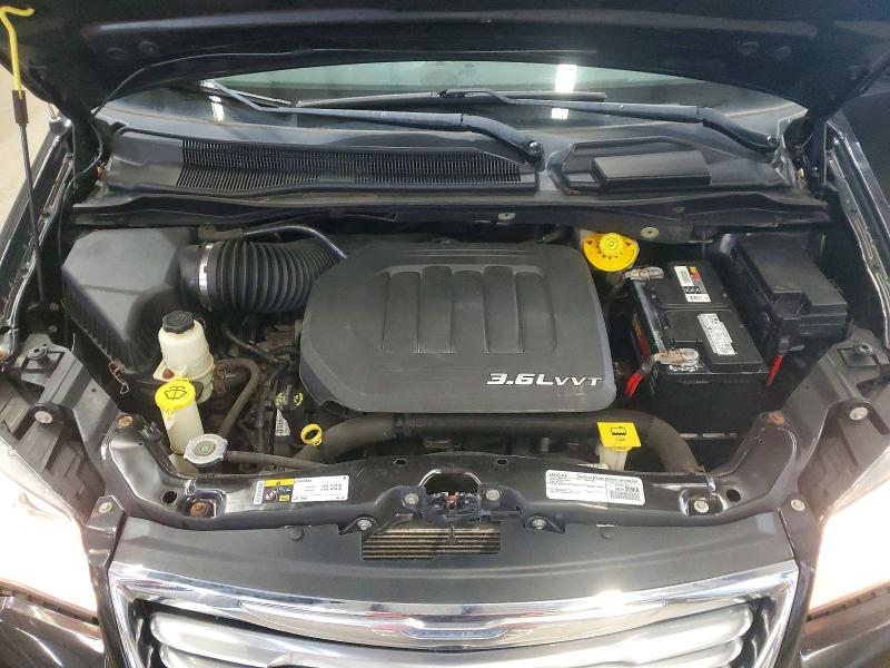 63884806 :رقم المزاد ، 2C4RC1BGXGR289709 vin ، 2016 Chrysler Town & Country مزاد بيع