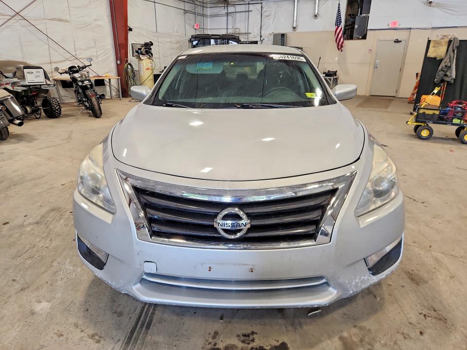2015 Nissan Altima მანქანა იყიდება აუქციონზე, vin: 1N4AL3AP6FN380505, აუქციონის ნომერი: 66241696
