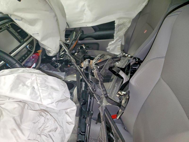 2019 Toyota Highlander მანქანა იყიდება აუქციონზე, vin: 5TDDZRFH0KS991726, აუქციონის ნომერი: 64056606