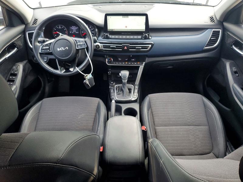 65442176 :رقم المزاد ، KNDEUCA21P7405989 vin ، 2023 Kia Seltos مزاد بيع