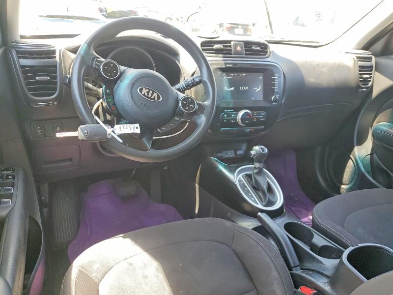 63747606 :رقم المزاد ، KNDJN2A24J7558184 vin ، 2018 Kia Soul مزاد بيع