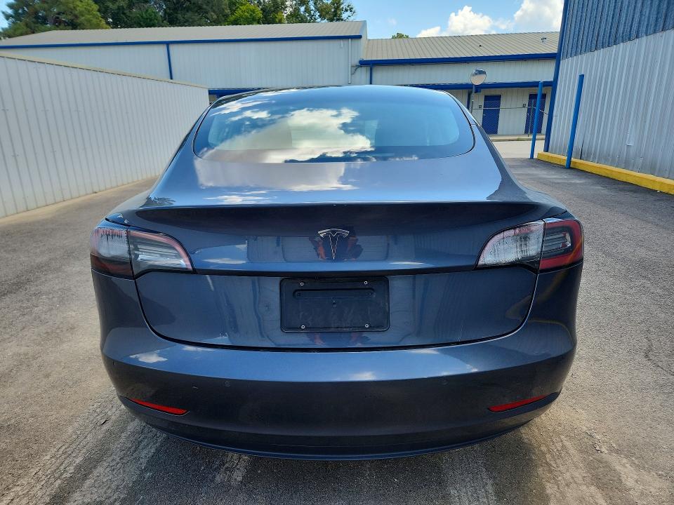 64641516 :رقم المزاد ، 5YJ3E1EA4NF288684 vin ، 2022 Tesla Model 3 مزاد بيع