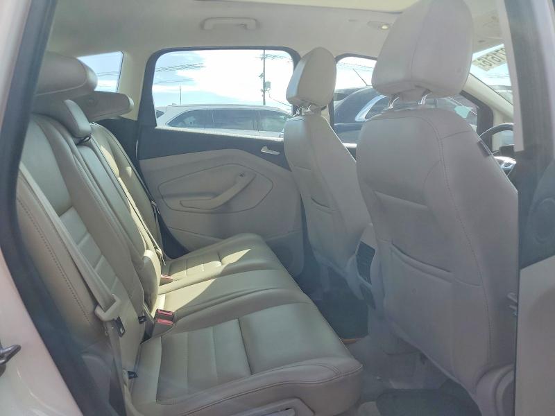 64271616 :رقم المزاد ، 1FADP5CU4DL545766 vin ، 2013 Ford C-max مزاد بيع