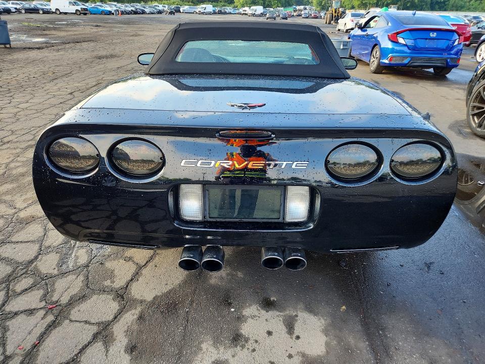 63906526 :رقم المزاد ، 1G1YY32G315104048 vin ، 2001 Chevrolet Corvette مزاد بيع