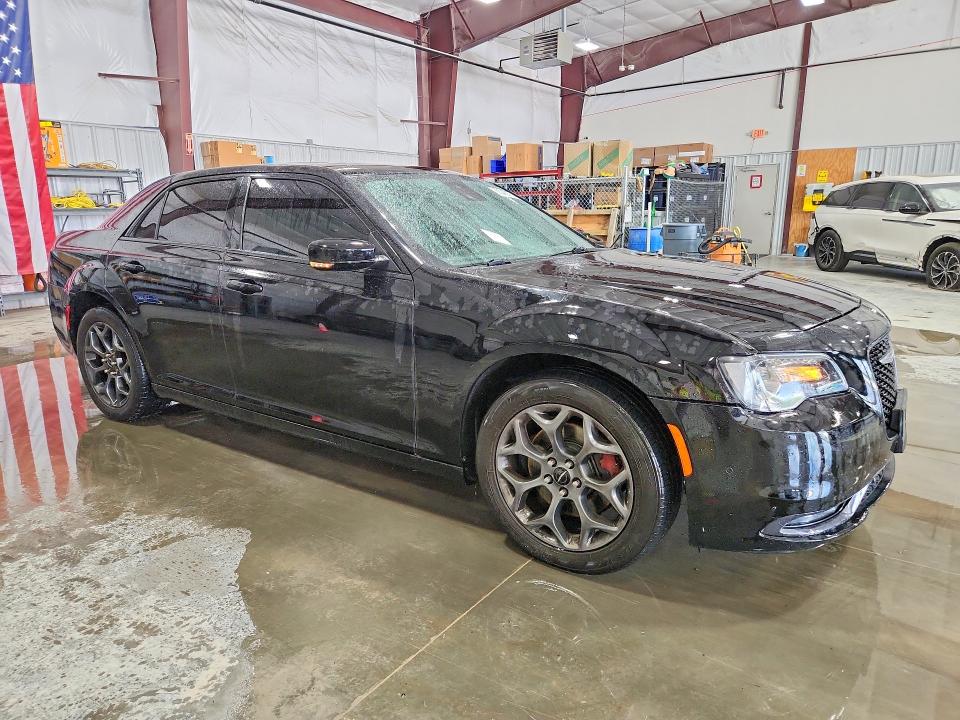 Продажа на аукционе авто 2018 Chrysler 300, vin: 2C3CCAGG2JH321195, номер лота: 63245776
