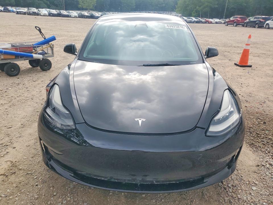 63925816 :رقم المزاد ، 5YJ3E1EA0MF085984 vin ، 2021 Tesla Model 3 مزاد بيع