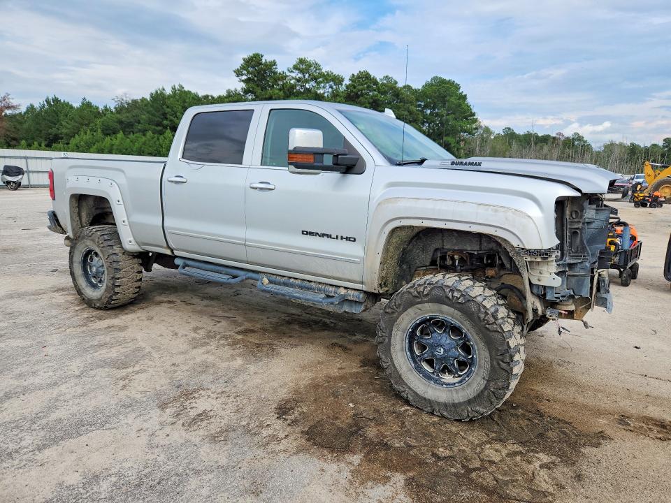 66257446 :رقم المزاد ، 1GT12UEY9JF117983 vin ، 2018 Gmc Sierra مزاد بيع