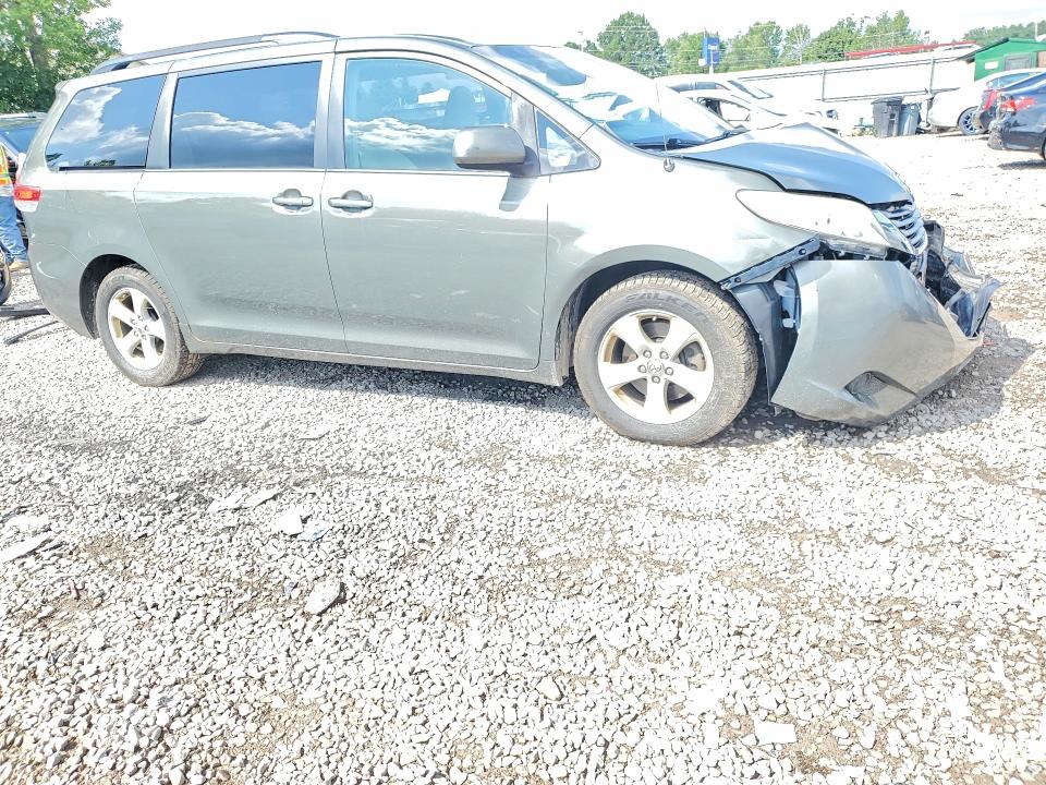 Продаж на аукціоні авто 2012 Toyota Sienna, vin: 5TDKK3DC2CS223439, номер лоту: 65131286