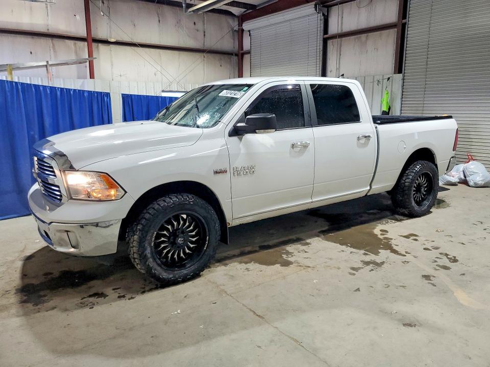 Auction sale of the 2017 Ram 1500, vin: 1C6RR7TT7HS663343, lot number: 63121216