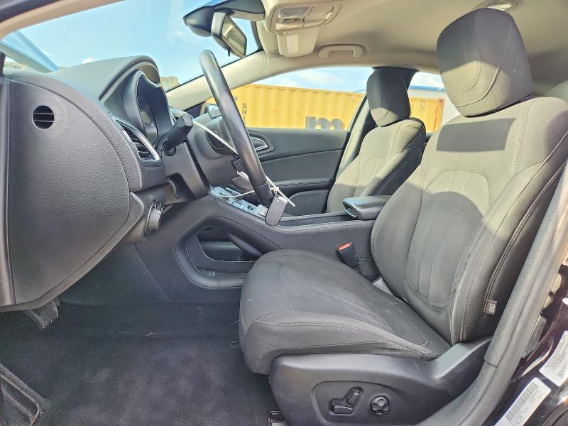 66112276 :رقم المزاد ، 1C3CCCAB0FN667107 vin ، 2015 Chrysler 200 مزاد بيع