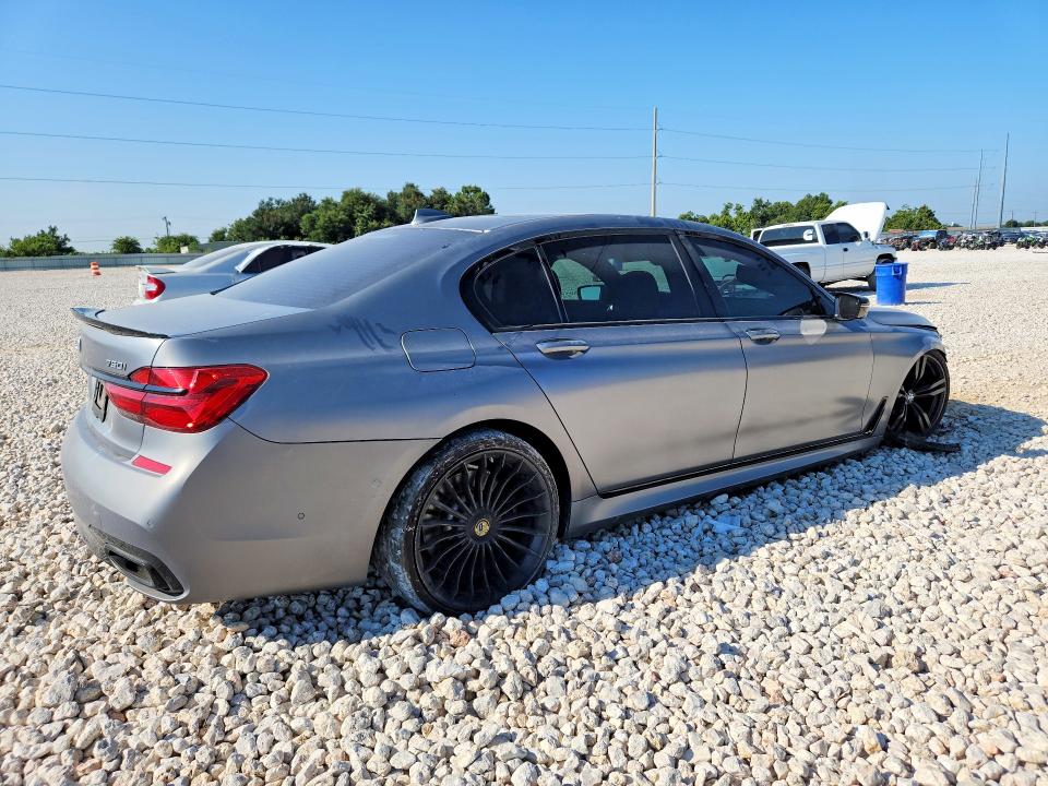 63667796 :رقم المزاد ، WBA7F0C55JGM24090 vin ، 2018 Bmw 750 مزاد بيع