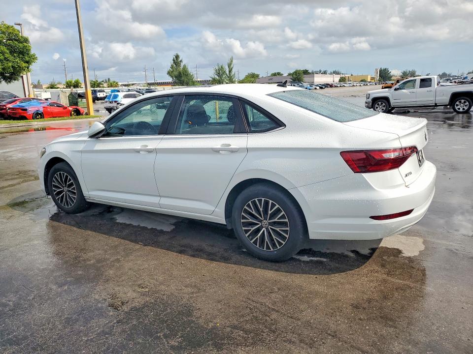 65872556 :رقم المزاد ، 3VWC57BU4MM065196 vin ، 2021 Volkswagen Jetta مزاد بيع