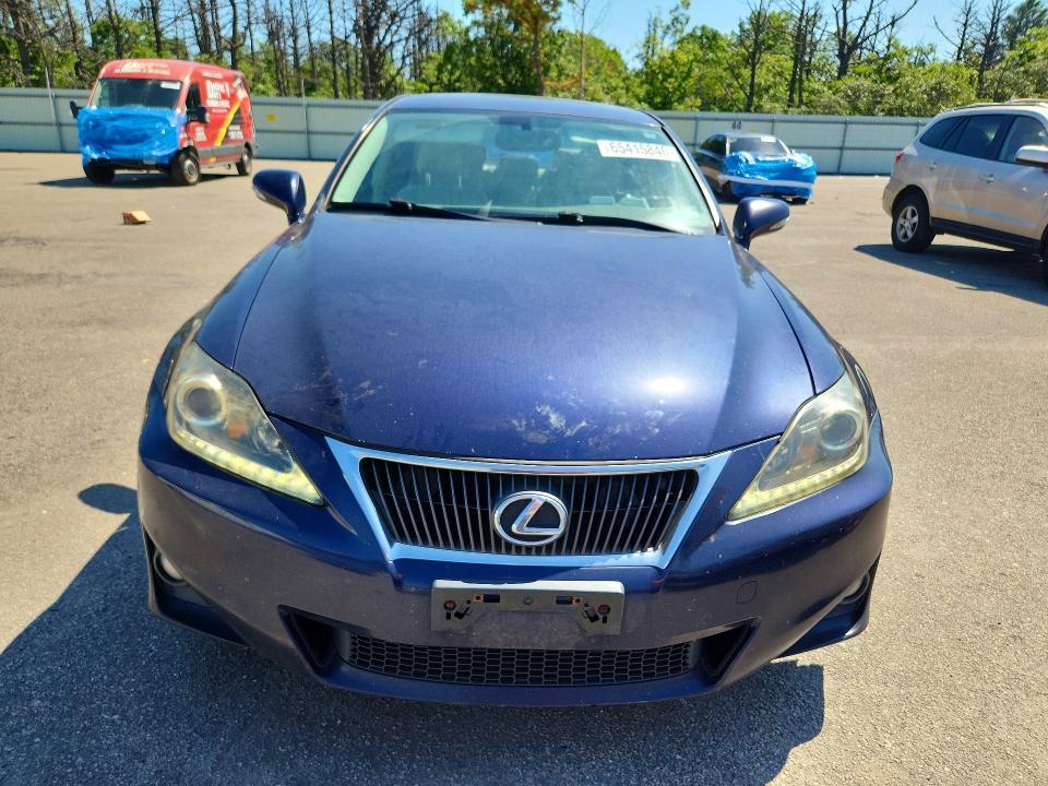 65415846 :رقم المزاد ، JTHCF5C24B5051530 vin ، 2011 Lexus Is مزاد بيع