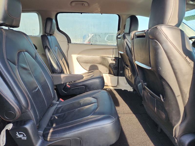 65534546 :رقم المزاد ، 2C4RC1EG6JR144203 vin ، 2018 Chrysler Pacifica مزاد بيع