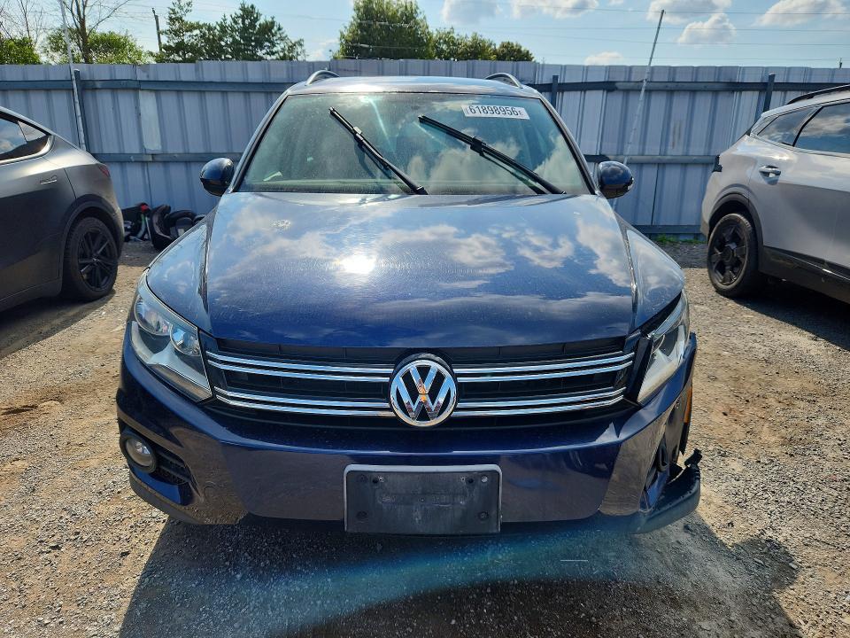 Продажа на аукционе авто 2012 Volkswagen Tiguan, vin: WVGBV7AX3CW562860, номер лота: 61898956