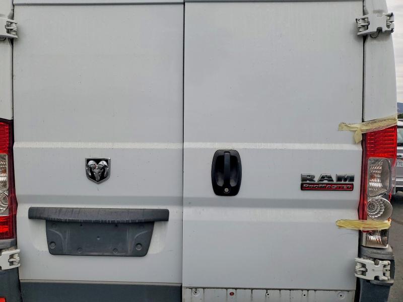 65792956 :رقم المزاد ، 3C6TRVCG5FE518928 vin ، 2015 Ram Promaster 2500 مزاد بيع