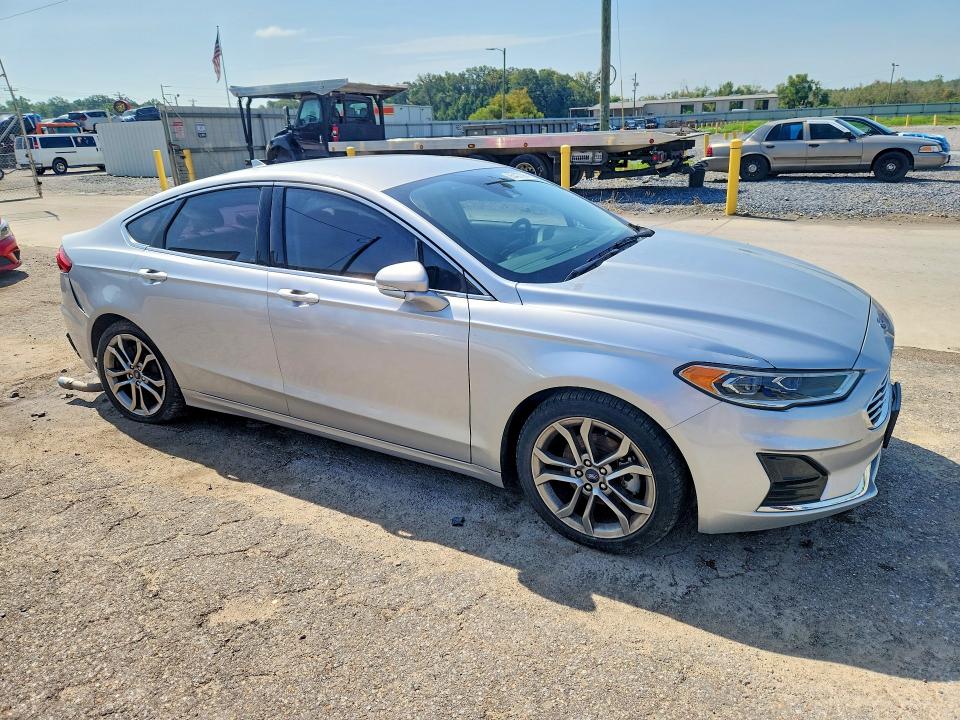 2019 Ford Fusion მანქანა იყიდება აუქციონზე, vin: 3FA6P0CD1KR138496, აუქციონის ნომერი: 65407096