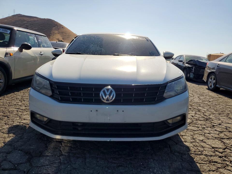 Продаж на аукціоні авто 2017 Volkswagen Passat, vin: 1VWAT7A3XHC027405, номер лоту: 66305556