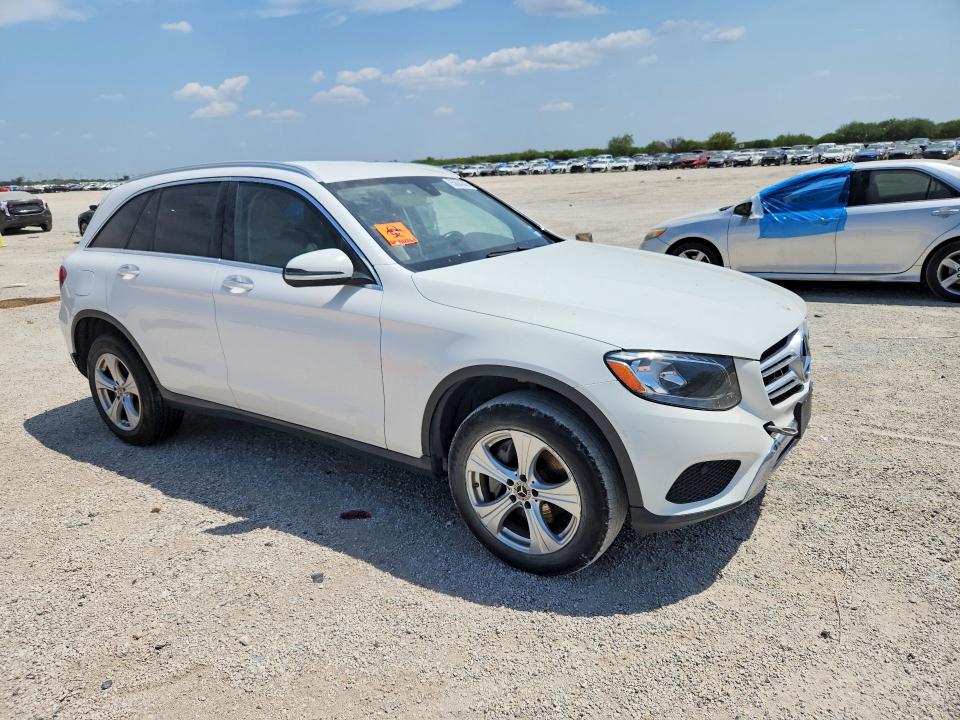 65864346 :رقم المزاد ، WDC0G4JB9HF224728 vin ، 2017 Mercedes-benz Glc مزاد بيع